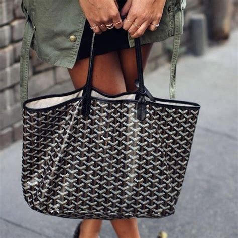 cost goyard tote